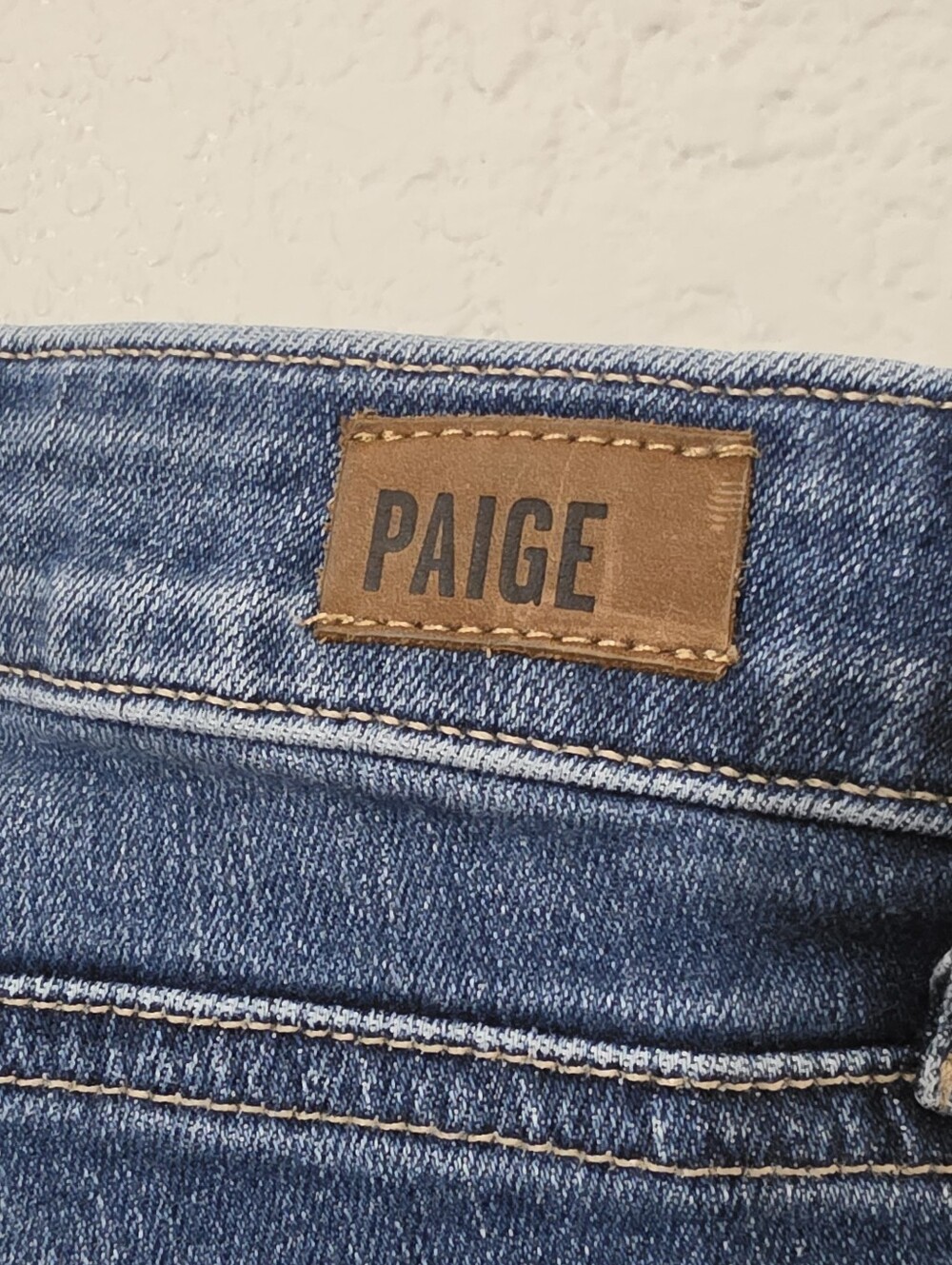 PAIGE Verdugo Crop Skinny Distressed Ankle Jeans Medium Wash Mid Rise Womens 29 - Picture 4 of 9